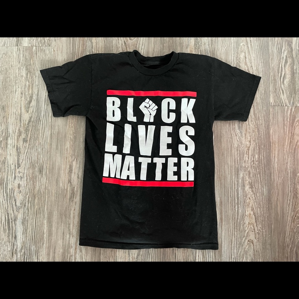Black Lives Matter t shirt